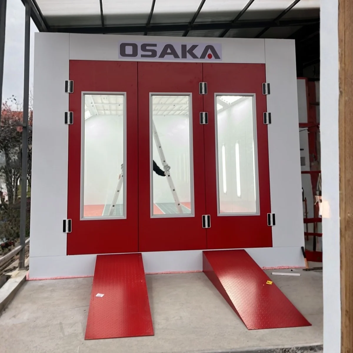 Контролирана среда за предвидимо качество при боядисване
