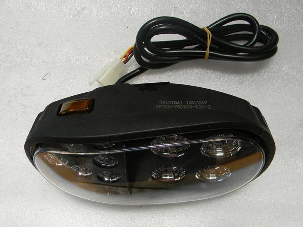 ФАР РАБОТЕН С ПЪТЕПОКАЗАТЕЛ ДЕСЕН LED 12-24V