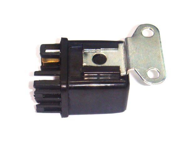 РЕЛЕ ХОДОВО ПРЕДПАЗНО 12V